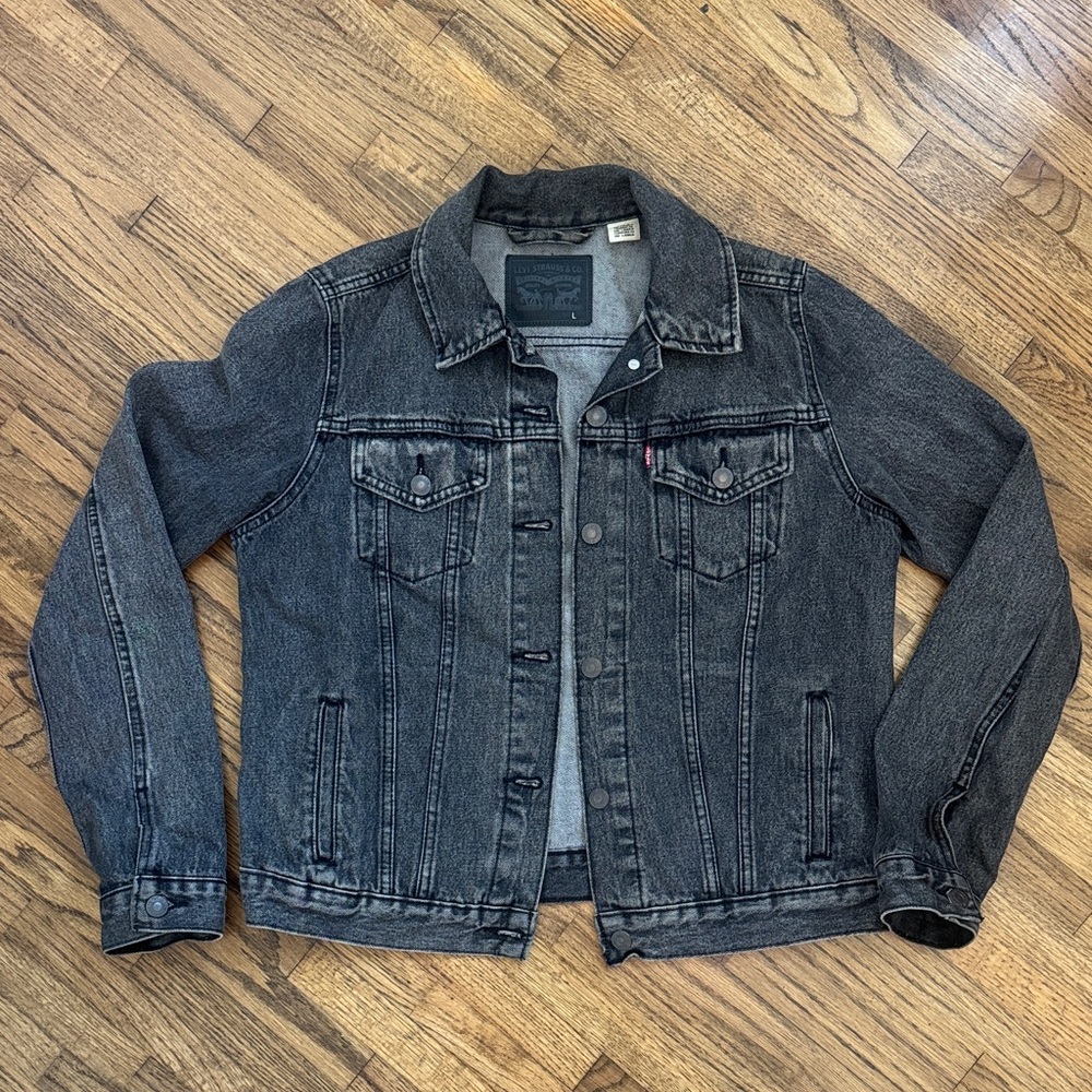 Levi's Women’s Charcoal Denim Jacket
